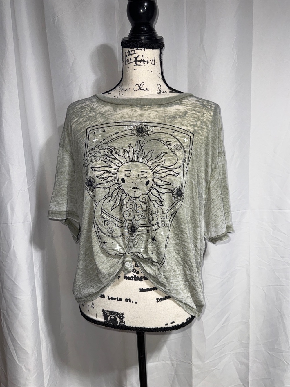 Rebellious One Sun Motif Knot-Front Women’s Tee - Sage Green